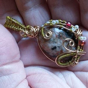 NWT Handcrafted Polished Stone Pendant
